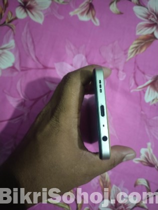 Oppo F21 Poro